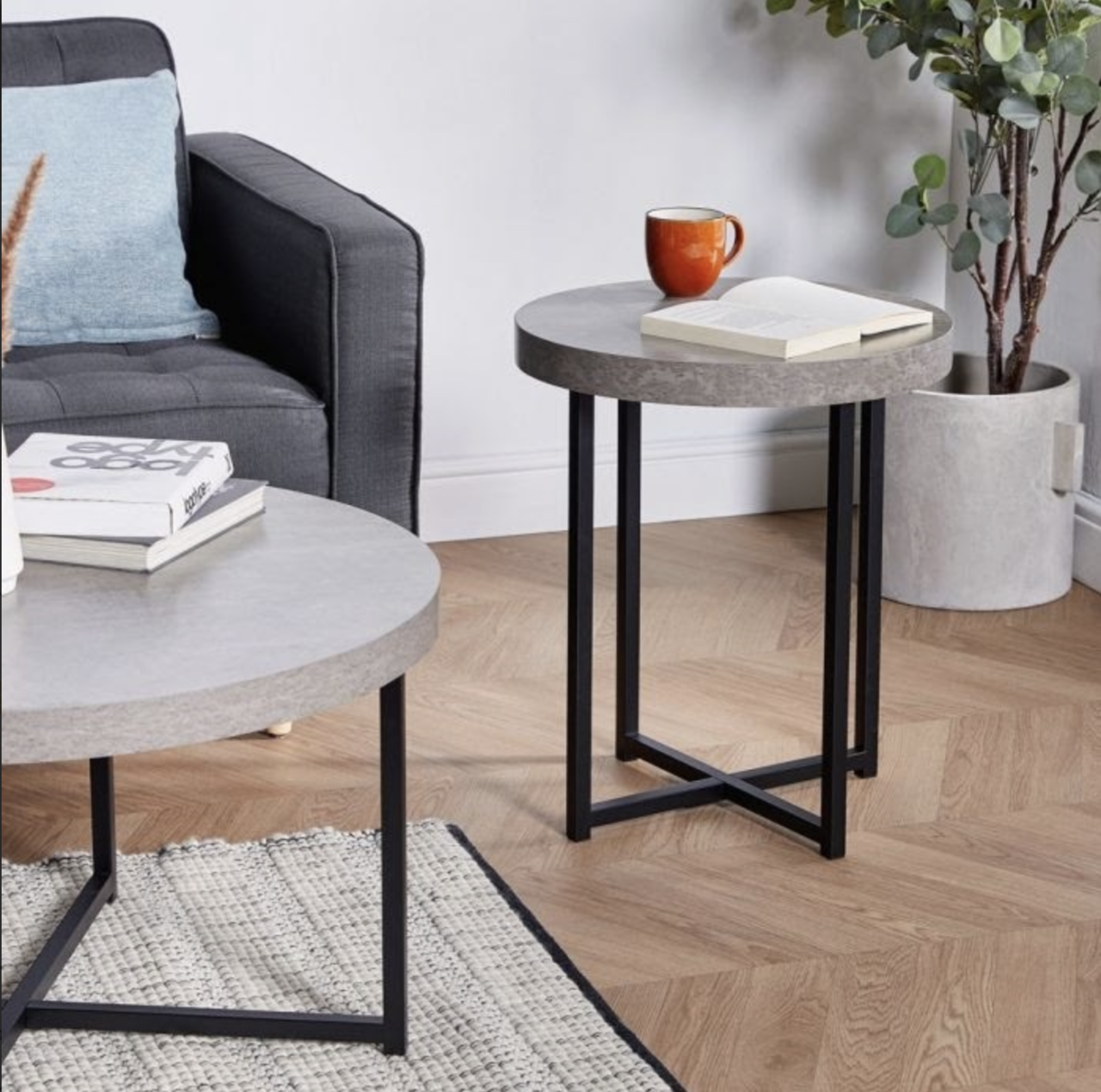 Q-Furniture Concrete Manufacturer Ideas For A Modern Home