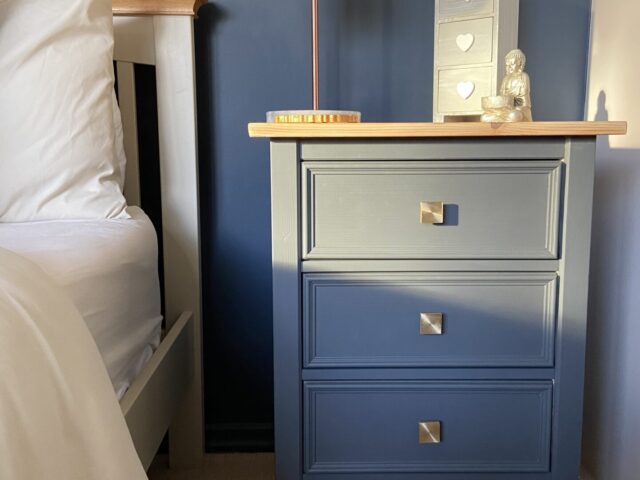 How To Paint A Bedroom Set – Special Tips For Beginners in 2023
