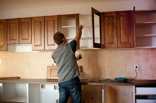 can kitchen cabinet doors be replaced