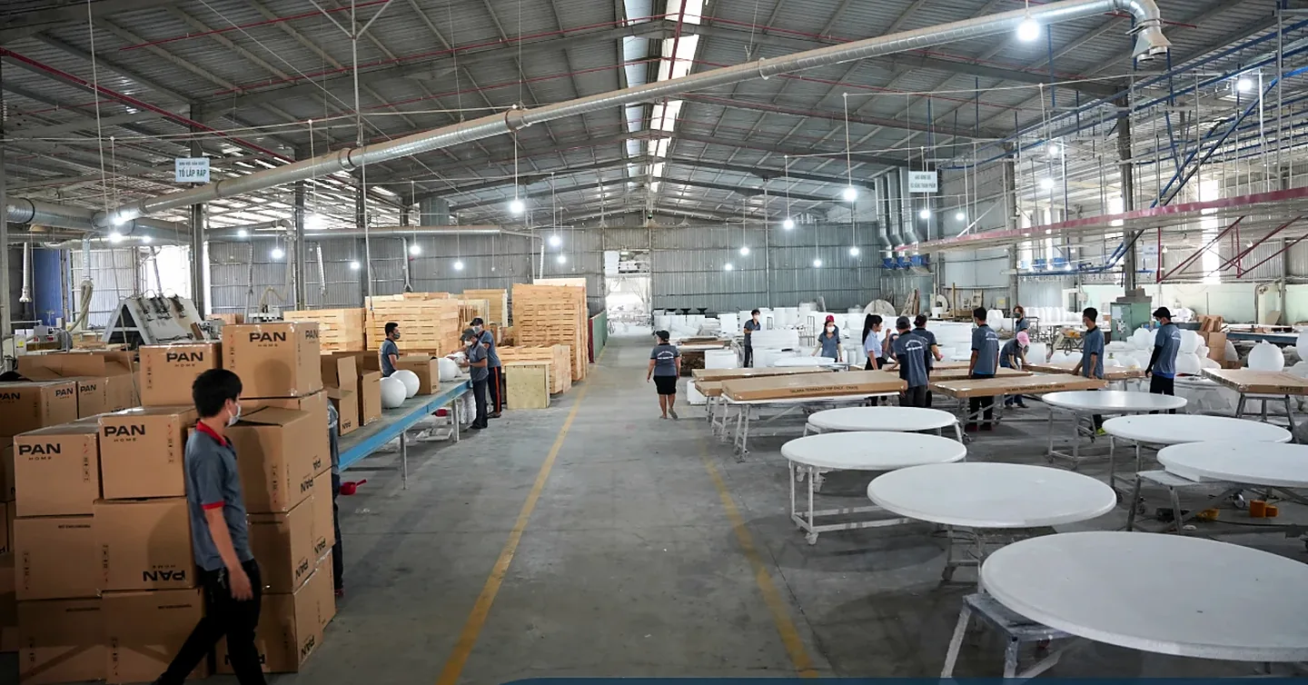 Export warehouse with packed cartons