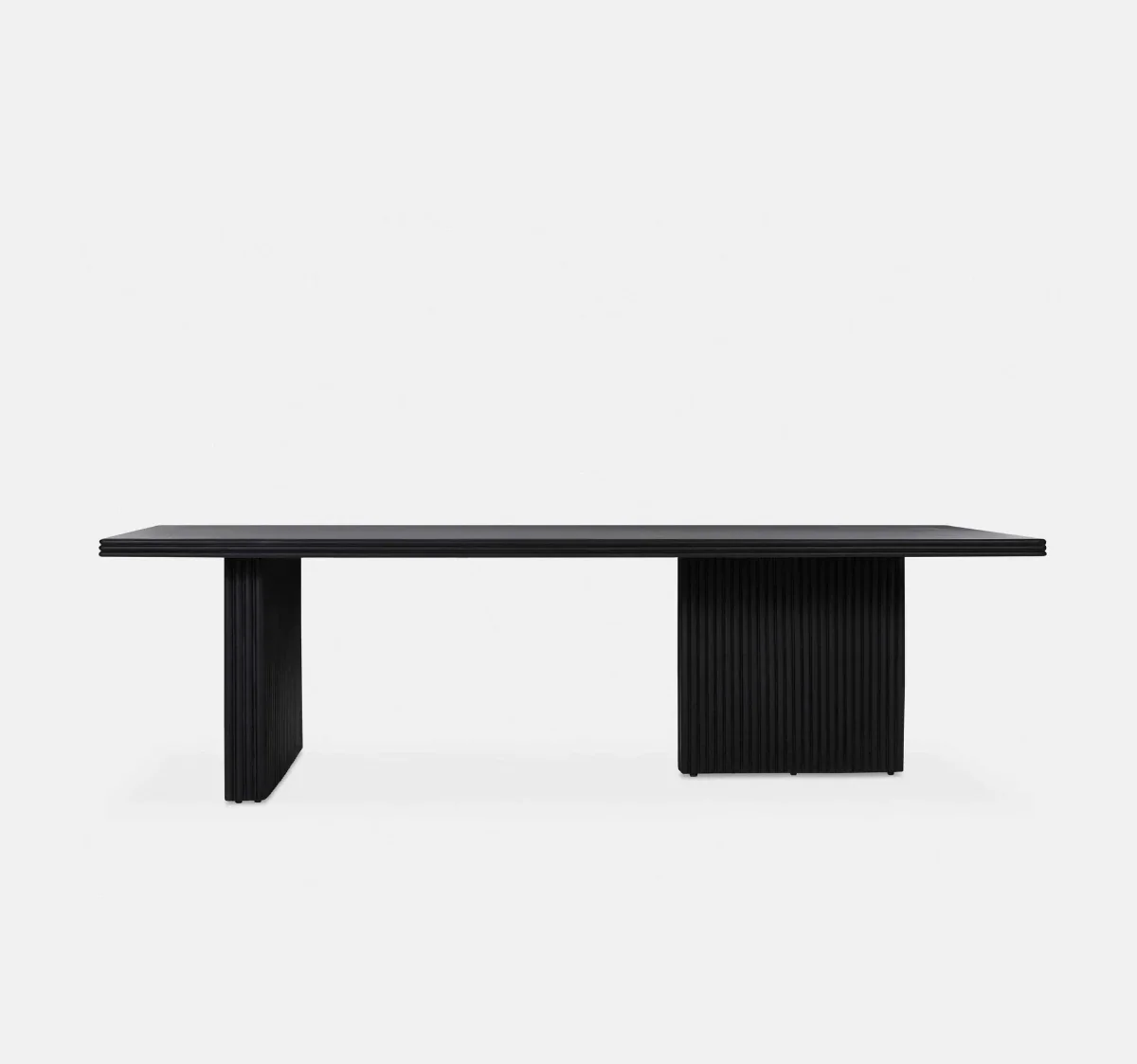 QF Maxxi concrete dining table